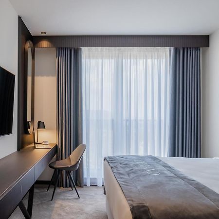 Derand Hotel Prishtinë Luaran gambar