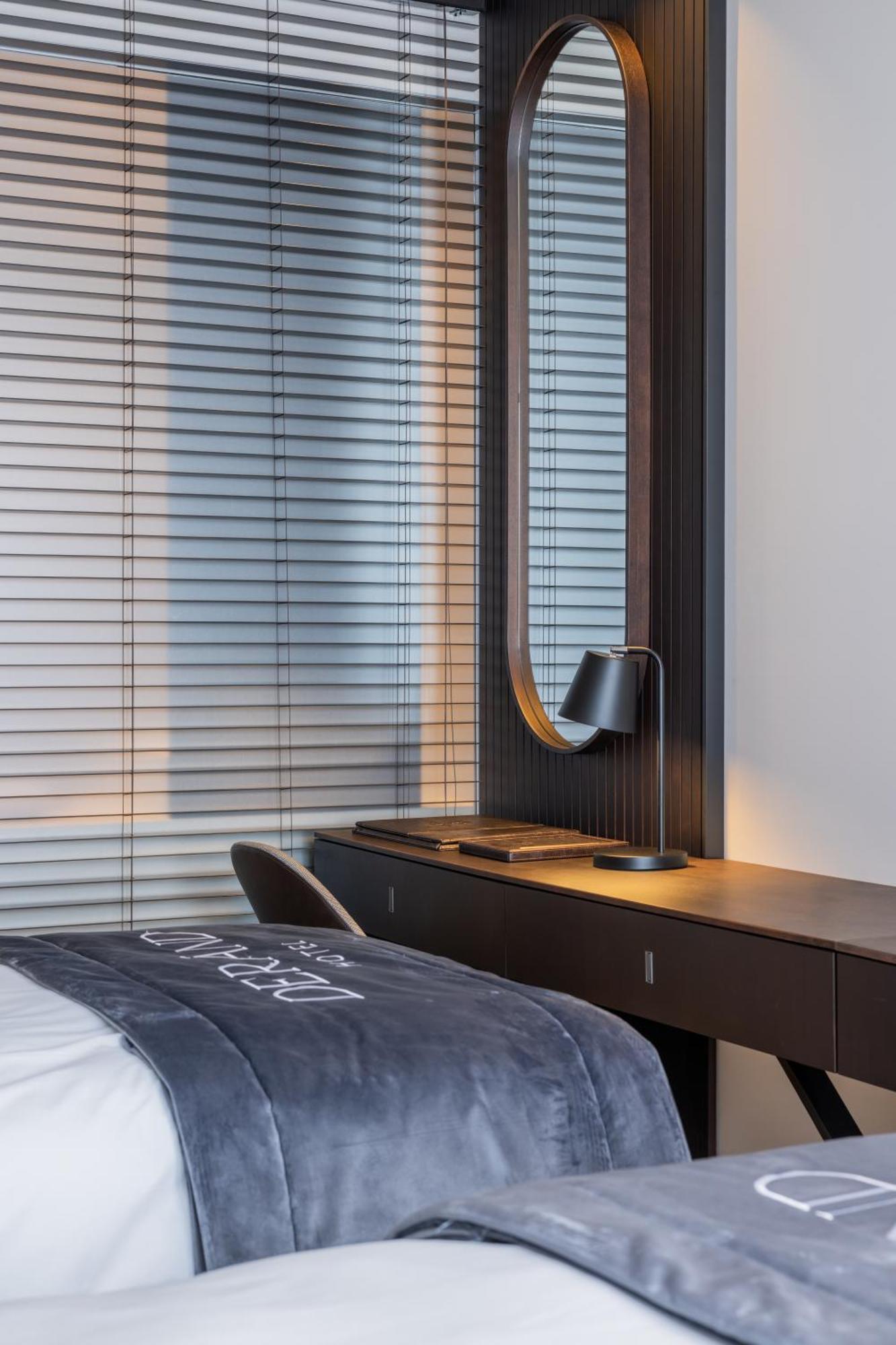 Derand Hotel Prishtinë Luaran gambar