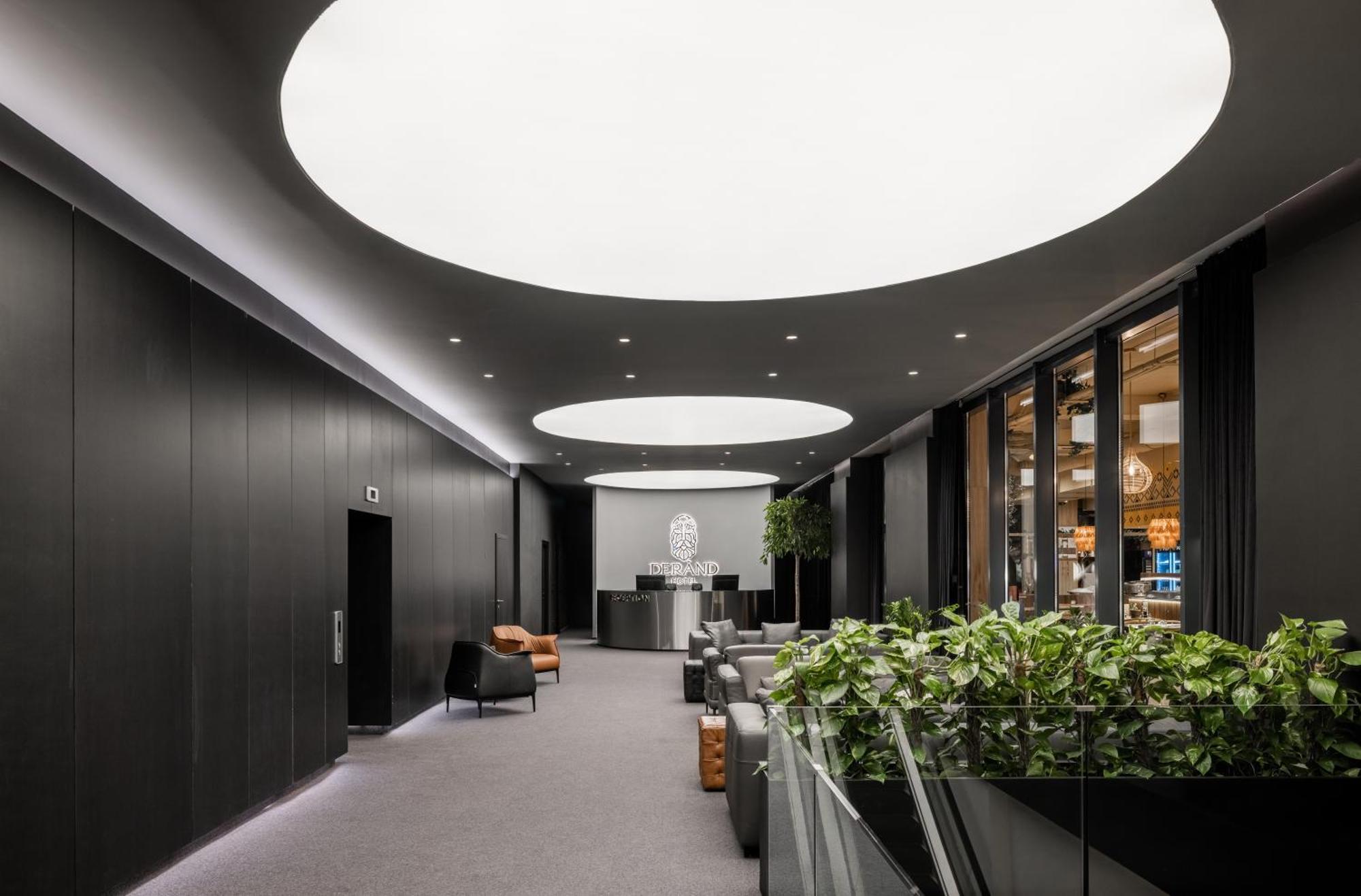 Derand Hotel Prishtinë Luaran gambar
