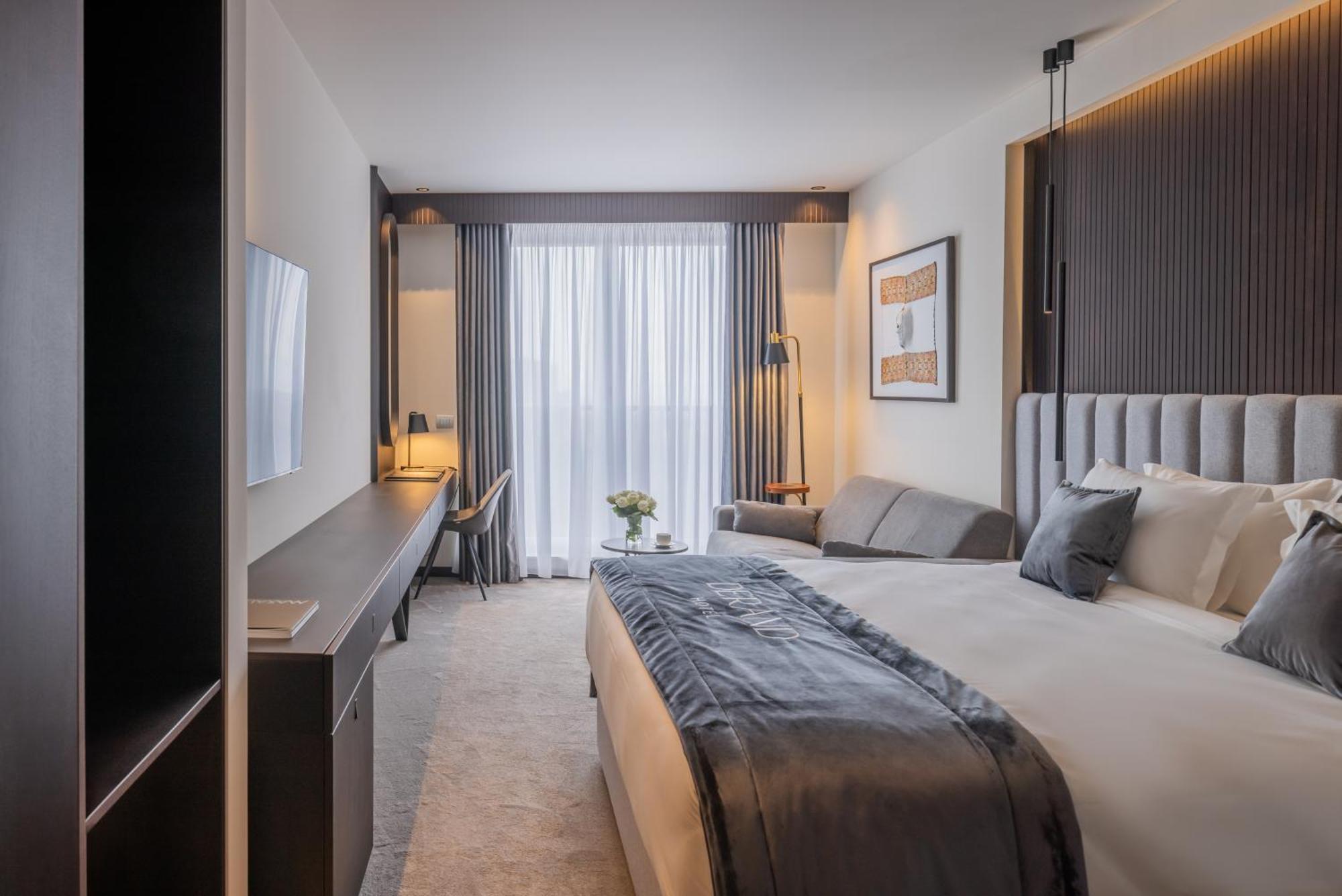 Derand Hotel Prishtinë Luaran gambar